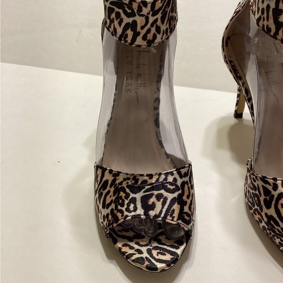 Nicole Miller New Castle Animal Print Open Toe Heel - Picture 2 of 8